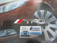 Алюминиевый шильдик с клеевой основой TRD для автомобилей Toyota