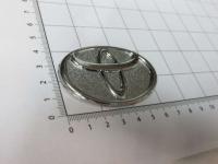 Эмблема шильдик логотип Toyota на руль закрытая 65*42 мм