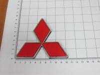 Эмблема шильдик логотип Mitsubishi красный на багажник, решетку 103x92 мм