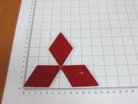 Эмблема шильдик логотип Mitsubishi красный на багажник, решетку 125x113 мм