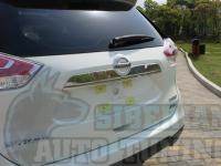 Хромированная накладка на багажник между фонарей Nissan X-trail 2014-2017 T32
