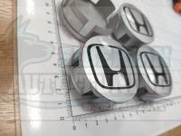 Ступичные колпачки ЦО Honda серебро 58 мм черные (Цена за 4шт)