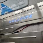 Светодиодные накладки на пороги Toyota Vellfire 2008-2014