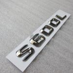 Шильдик хромированный S600L Mercedes Benz на крышку багажника 118x24 мм с клеевой основой.
