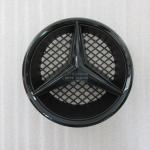 Эмблема на решетку радиатора Mercedes Benz W204 черный глянец.