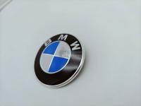 Эмблема на капот и багажник стандартная черная база для BMW 72 мм 10333410 8132375