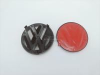Комплект эмблем Volkswagen Touareg 2002-2010г 150 и 140 мм (2 шт) решетка и багажник черный глянец 7L6853601A / 7L6853630A