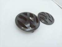 Комплект эмблем Volkswagen Touareg 2002-2010г 150 и 140 мм (2 шт) решетка и багажник черный глянец 7L6853601A / 7L6853630A