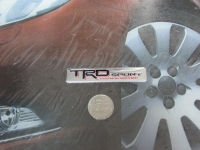 Алюминиевый Шильдик с клеевой основой TRD для автомобилей Toyota