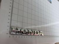 Эмблема шильдик Honda на багажник 75711-S84-E00