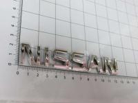 Эмблема шильдик Nissan на багажник маленькая 122 х 22 мм